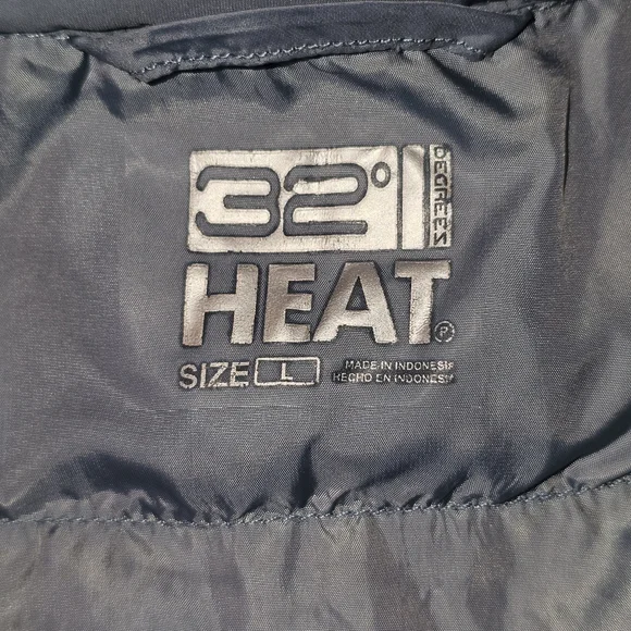 32 Degrees Women's Sky Blue Quilted Vest - Picture 6 of 6